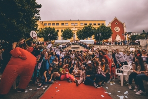 Journ&eacute;e d&eacute;guis&eacute;e